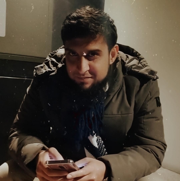 Meet your Posher, Kaleem - Picture 1 of 1